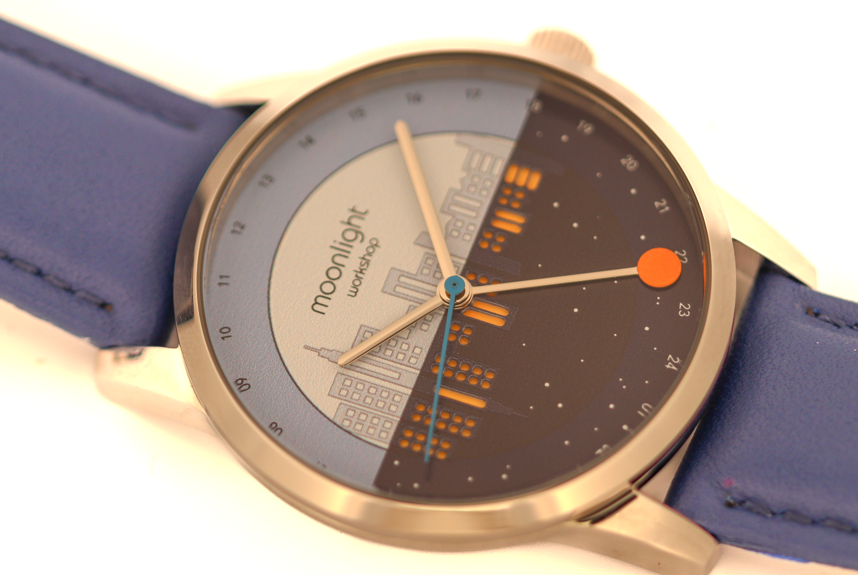 Moonlight Lumis – Skyline Orbit